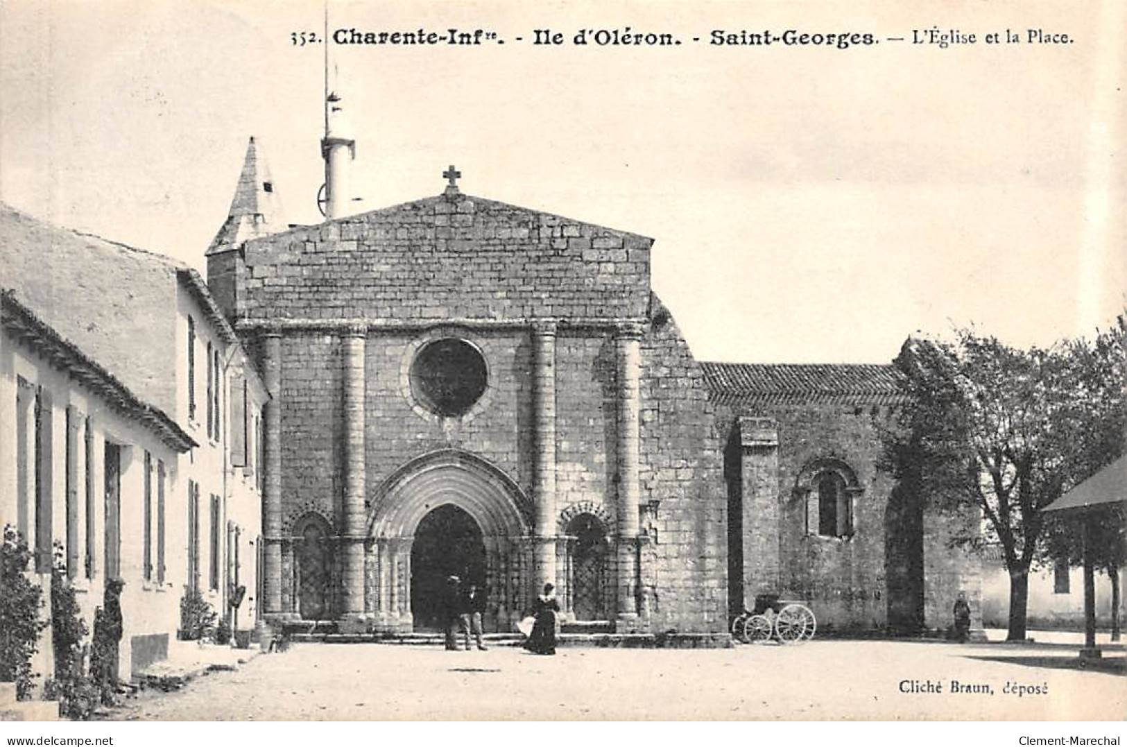 ILE D'OLERON - SAINT GEORGES - L'Eglise Et La Place - Très Bon état - Ile D'Oléron