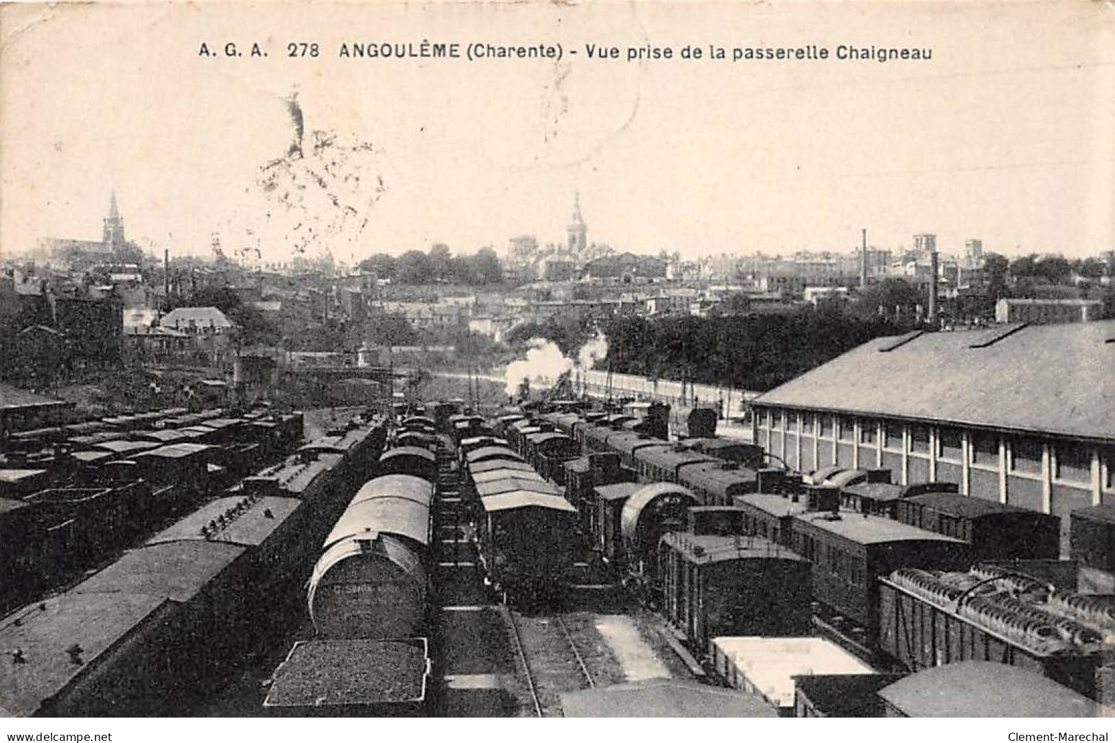 ANGOULEME - Vue Prise De La Passerelle Chaigneau - état - Angouleme