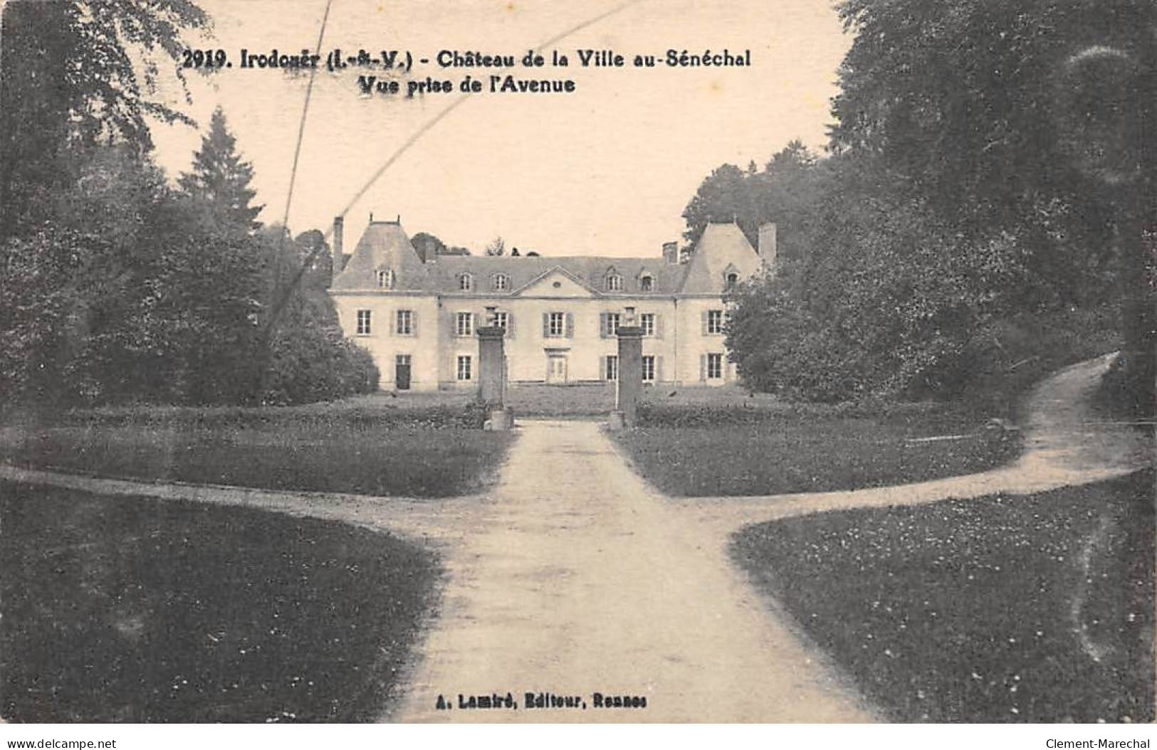 IRODOUER - Château De La Ville Au Sénéchal - Vue Prise De L'Avenue - Très Bon état - Autres & Non Classés