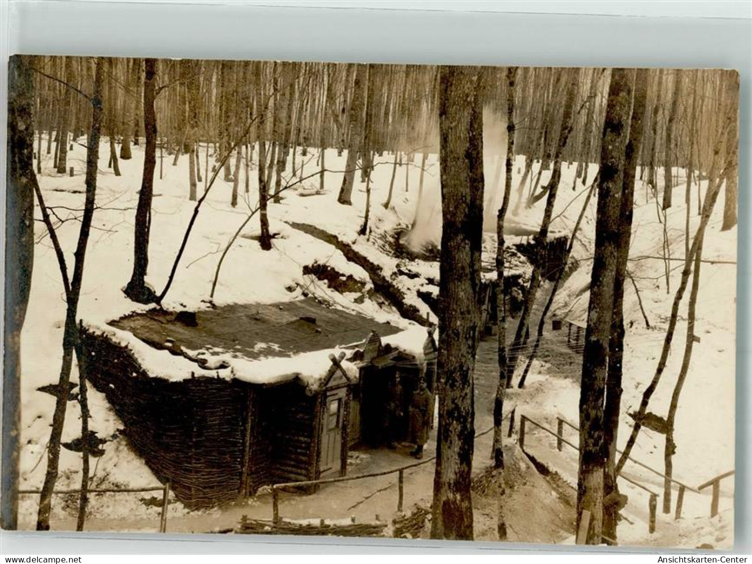 39870708 - Unterstand In Einem Waldlager Im Winter - War 1914-18