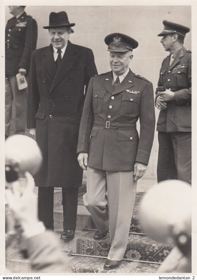 Photo De Presse Belga - Guerre 39/45 - Visite Du Général Eisenhower à Bruxelles - Personalità