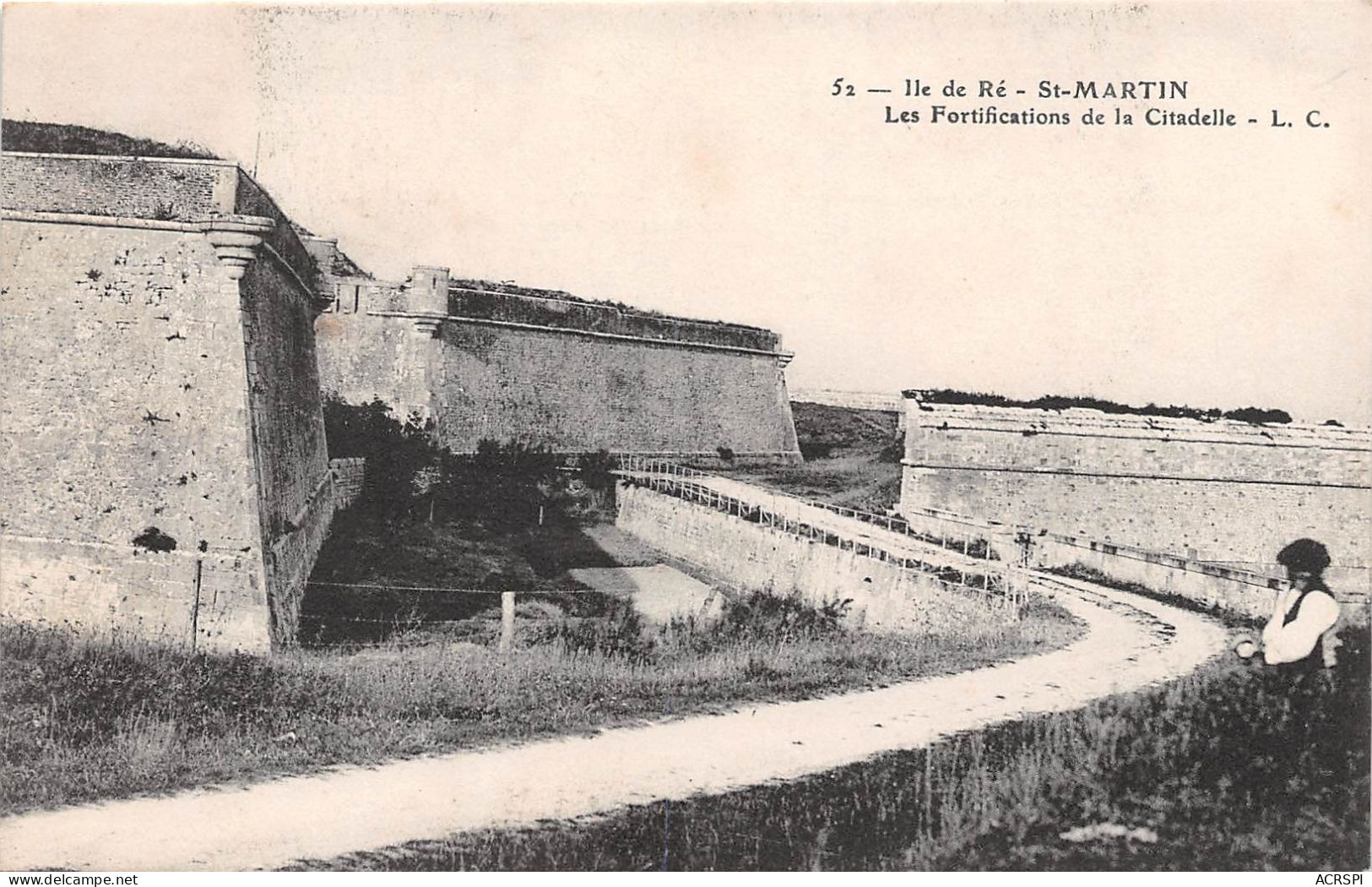 ILE De RE - SAINT-MARTIN - Les Fortifications De La Citadelle   Carte Vierge (scan Recto-verso) Ref 1000 - Ile De Ré