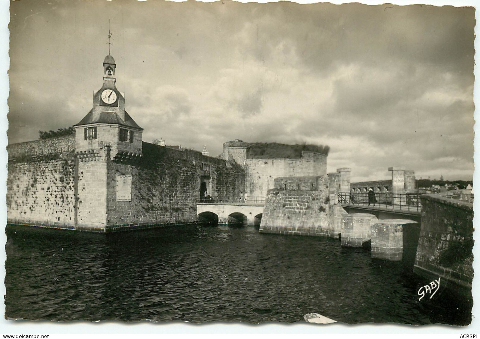 29 CONCARNEAU Le Beffroi Le Pont Levis  (scan Recto-verso) Ref 1091 - Concarneau