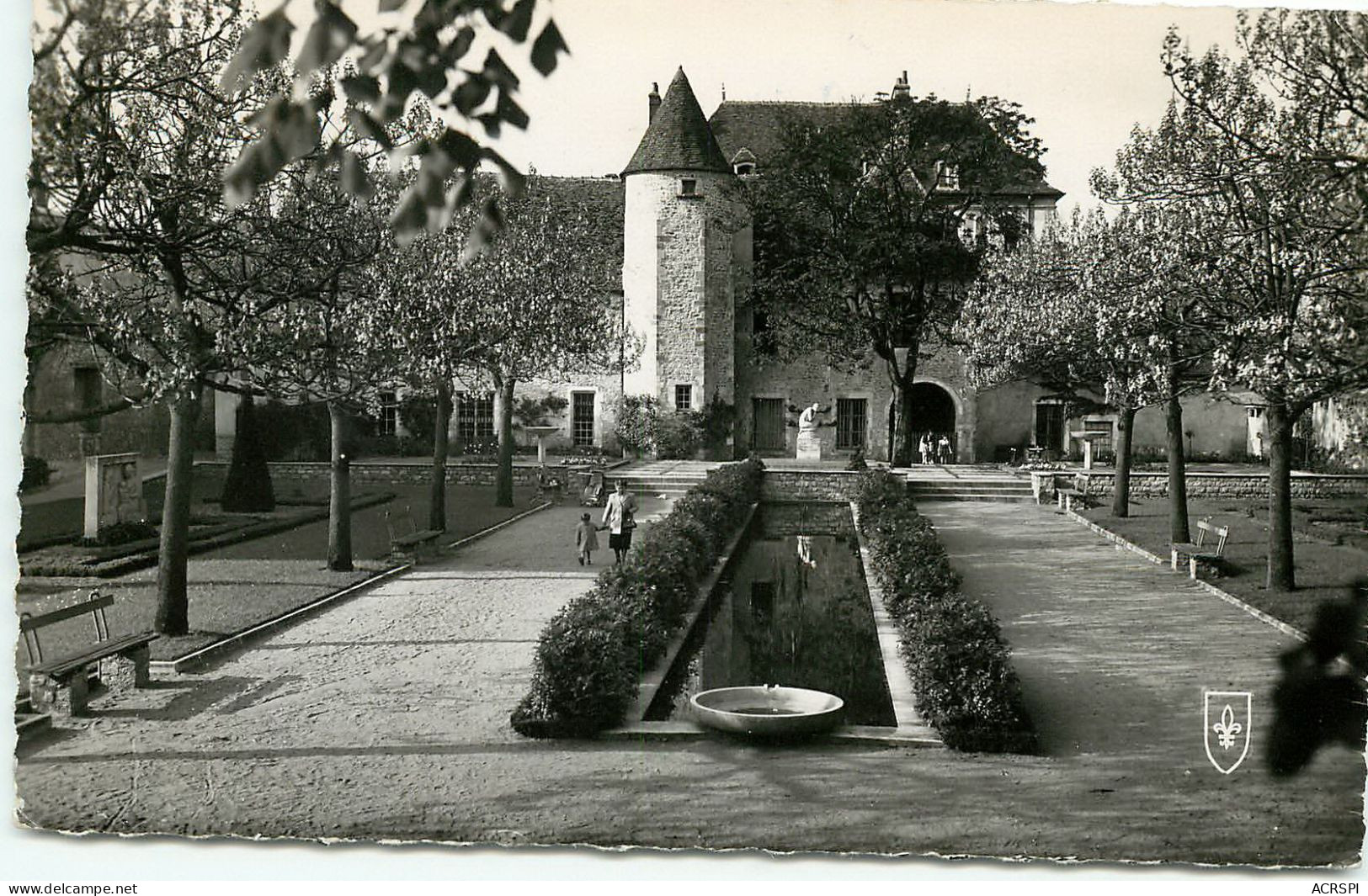 SAINT AMAND MONTROND Le Jardin Et Le Musée (scan Recto-verso) Ref 1081 - Saint-Amand-Montrond