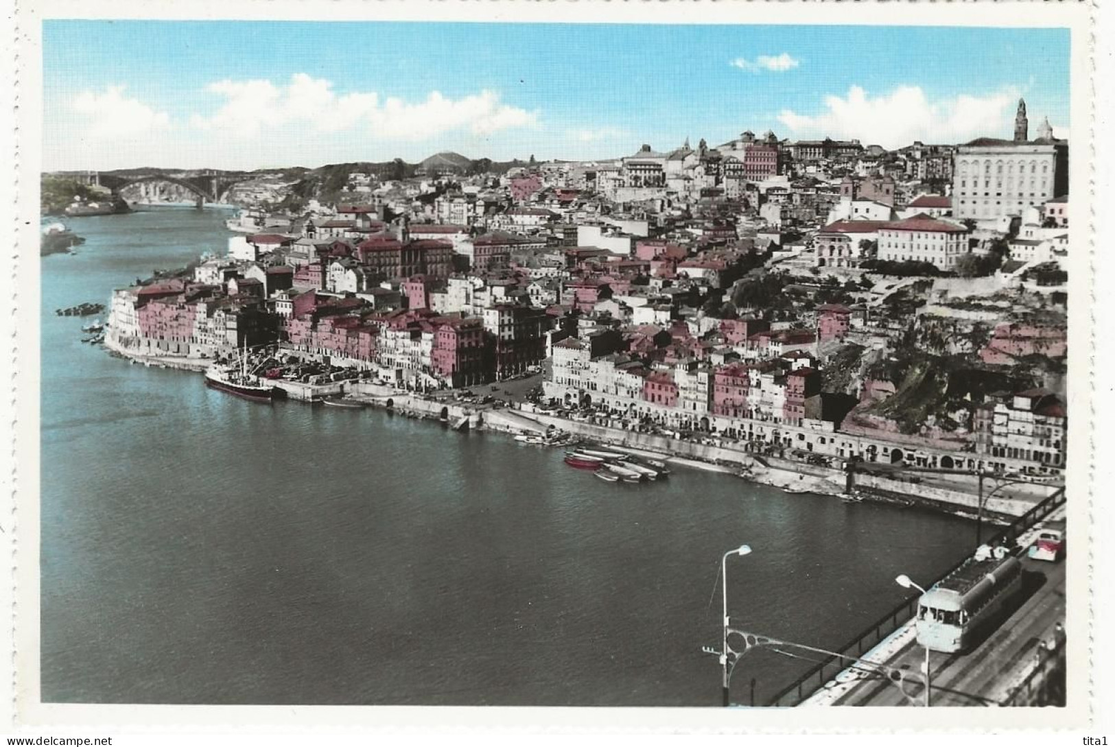118- Porto - Vue Partielle Et Le Fleuve Douro - Porto