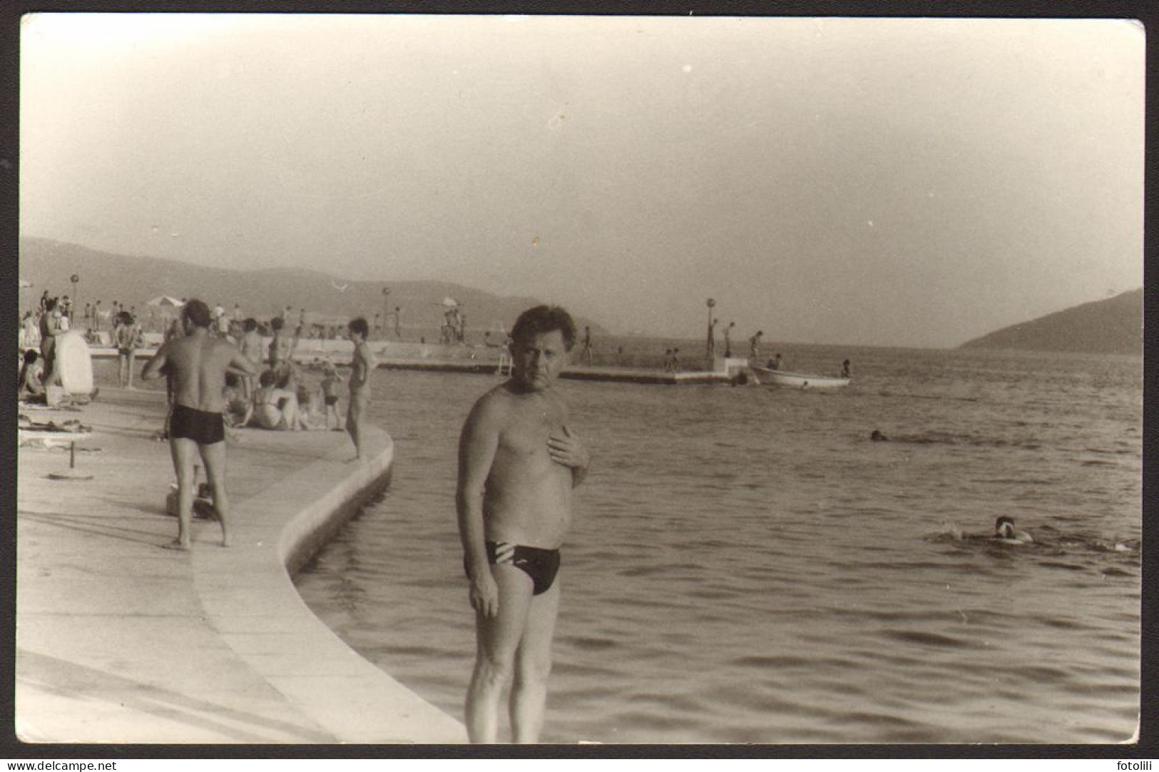 Trunks Muscular Man Guy    On Beach   Guy Int Old  Photo 14x9 Cm # 41261 - Anonymous Persons