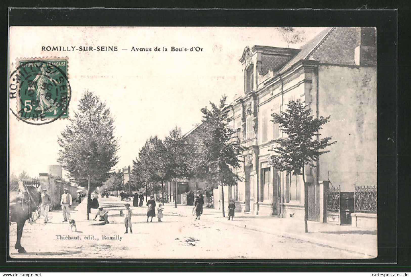 CPA Romilly-sur-Seine, Avenue De La Boule-d`Or  - Romilly-sur-Seine