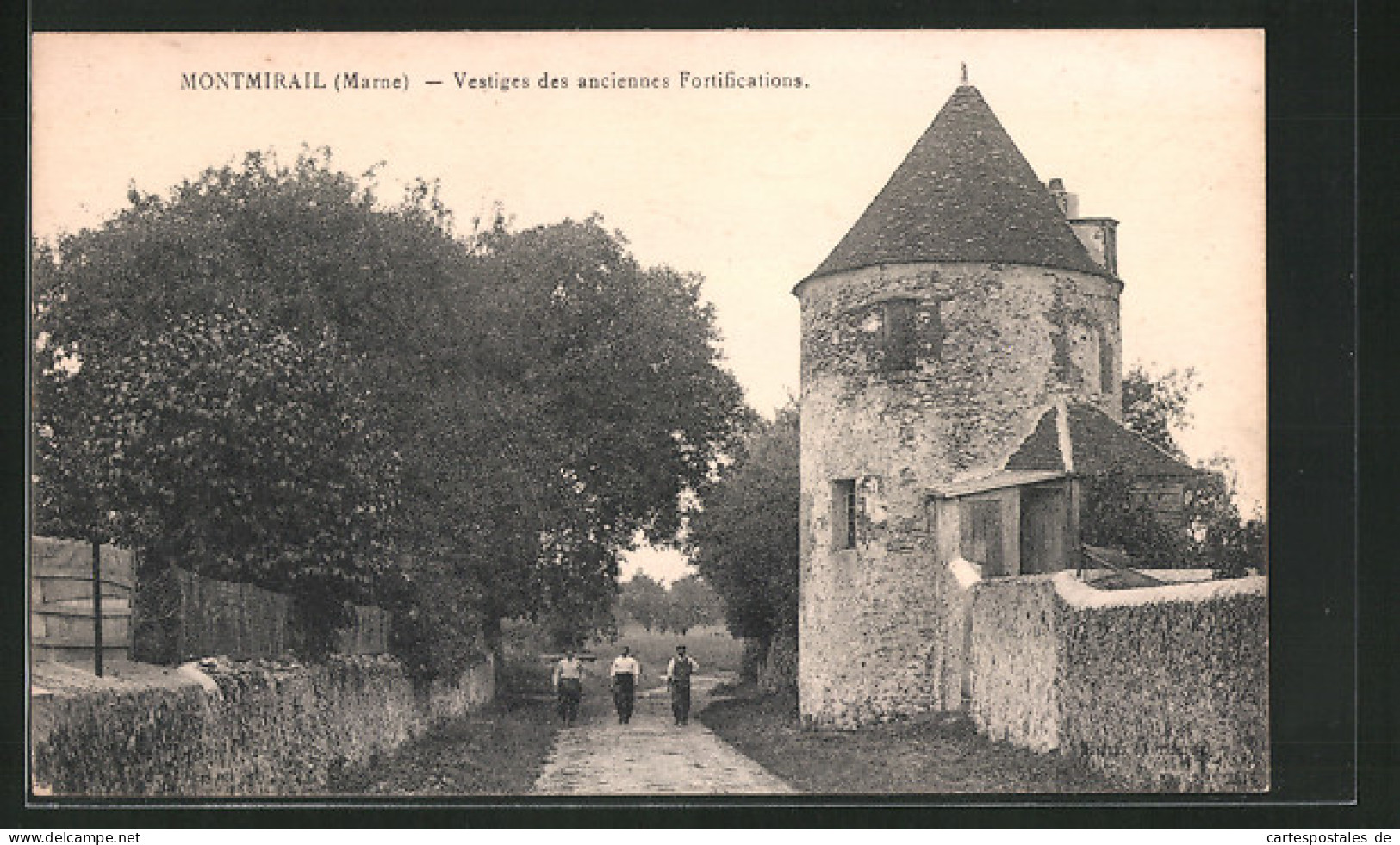 CPA Montmirail, Vestiges Des Anciennes Fortifications  - Montmirail