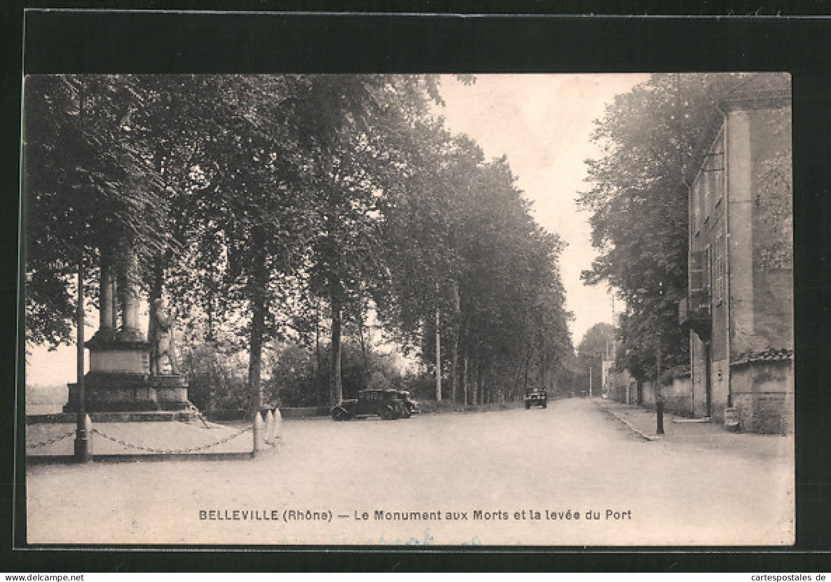 CPA Belleville-sur-Saone, Le Monument Aux Morts Et La Levée Du Port  - Belleville Sur Saone