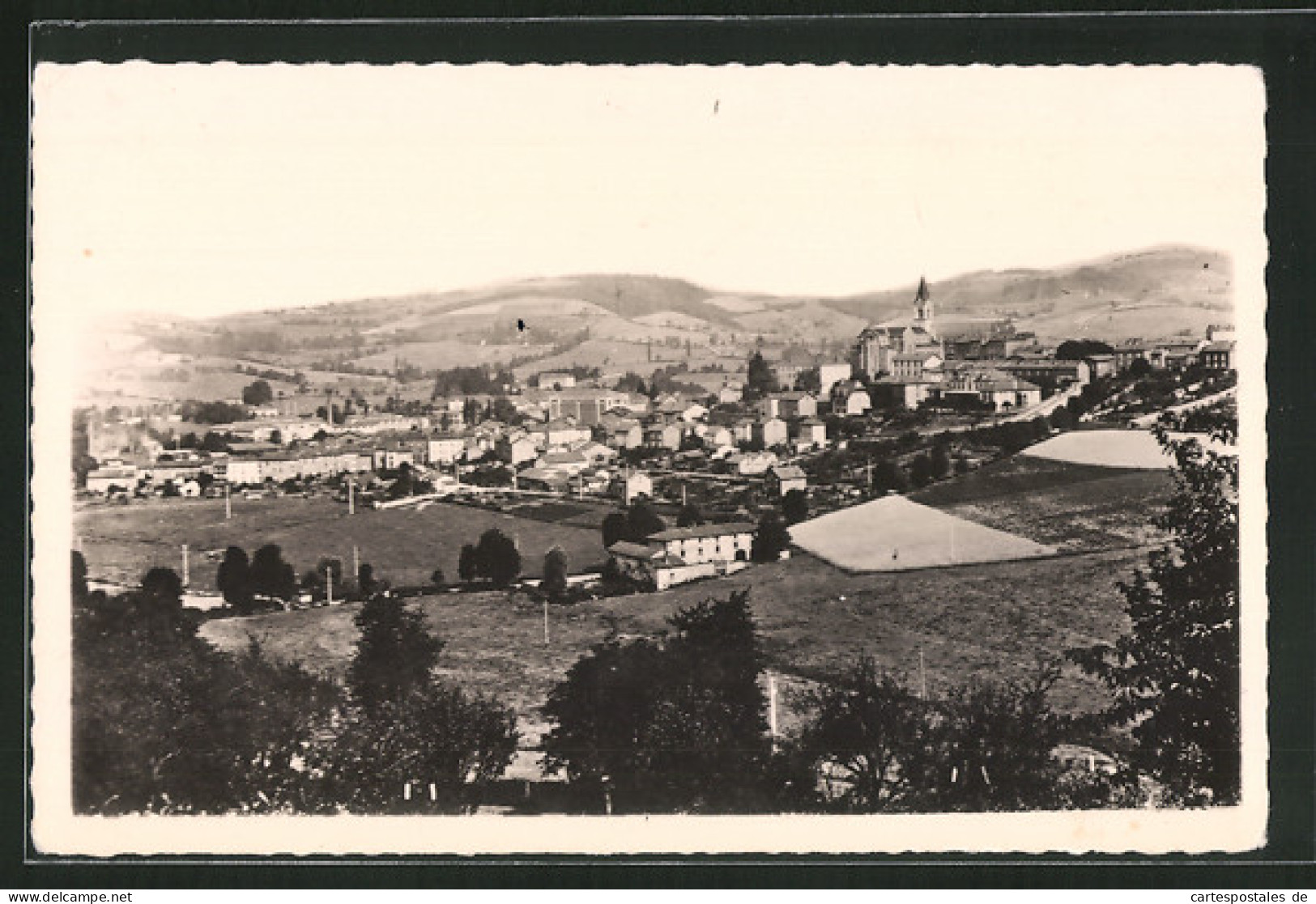 CPA Bourg-de-Thizy, Vue Générale, Quartier Pierrefeu  - Thizy