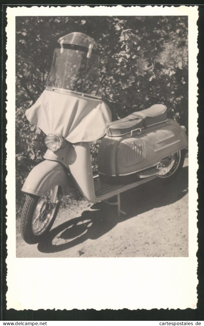 Fotografie Motorrad, LKrad Mit Windschutzscheibe  - Automobile