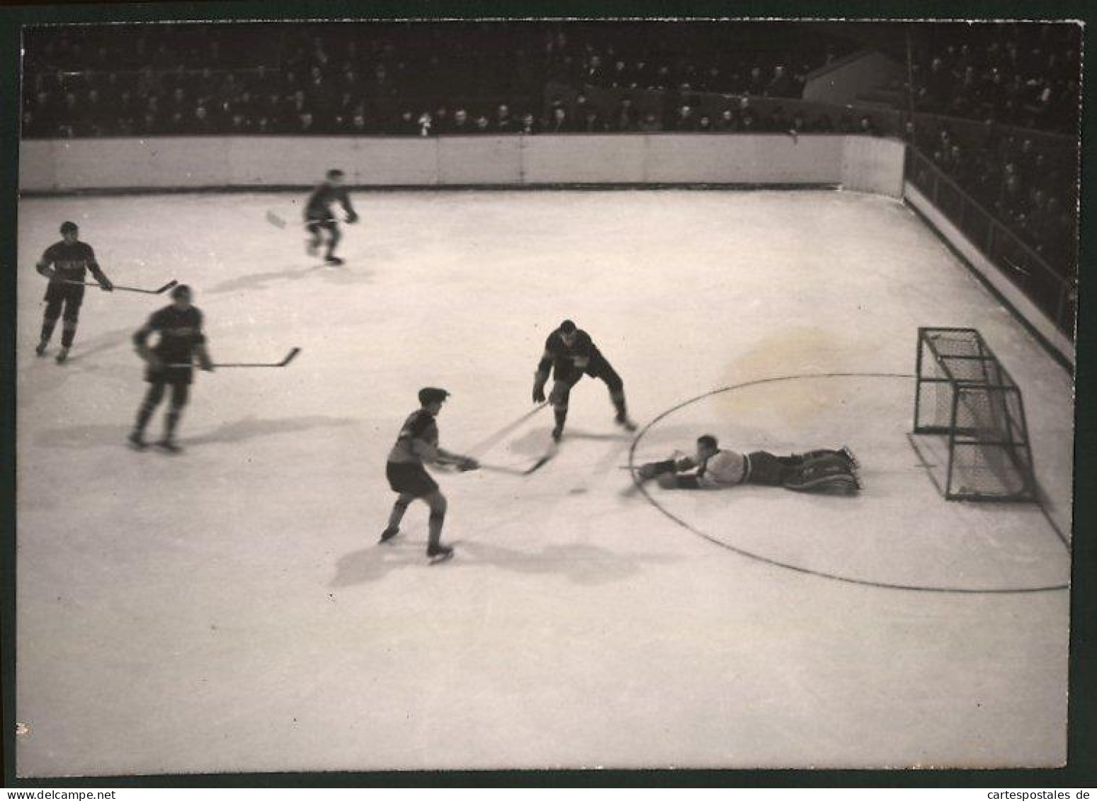 Fotografie Ansicht Berlin, Eishockey Im Sportpalast 1938 - Berliner Auswahl Gegen Smoke Eaters Aus Kanada  - Sporten