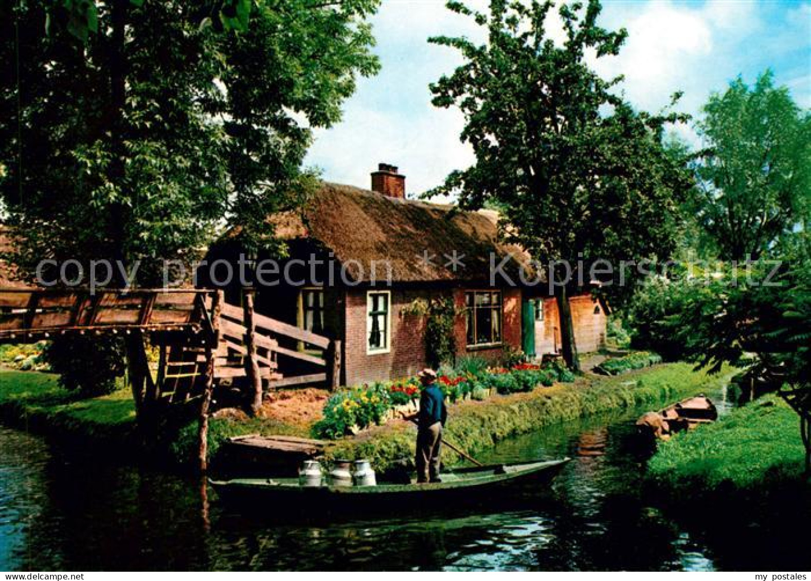 73063986 Giethoorn Milchlieferung Per Boot Giethoorn - Other & Unclassified