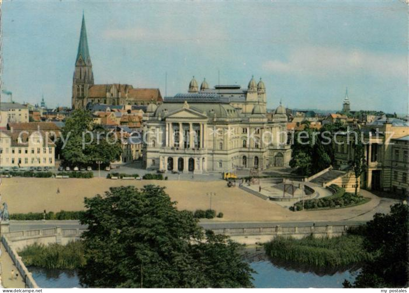 73063415 Schwerin Mecklenburg Alter Garten Theater Dom Schwerin Mecklenburg - Schwerin