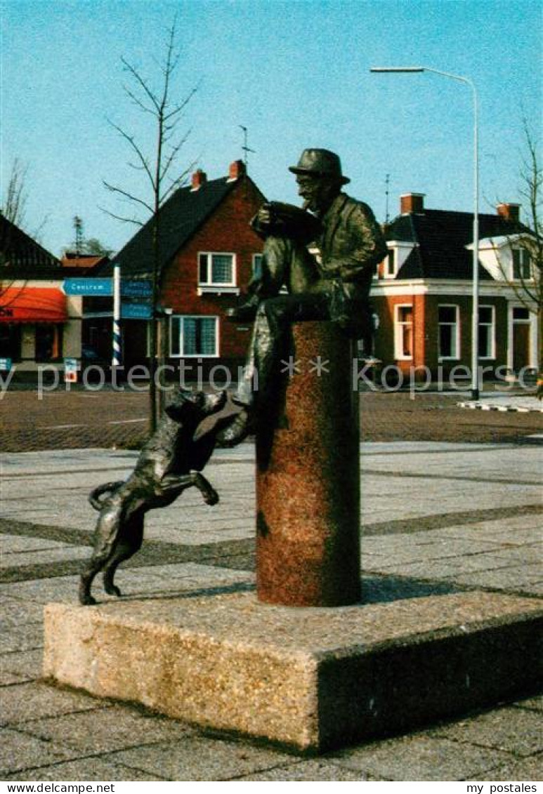 73063117 Winschoten Tellerlikker Oldambtplein Denkmal Statue Winschoten - Autres & Non Classés