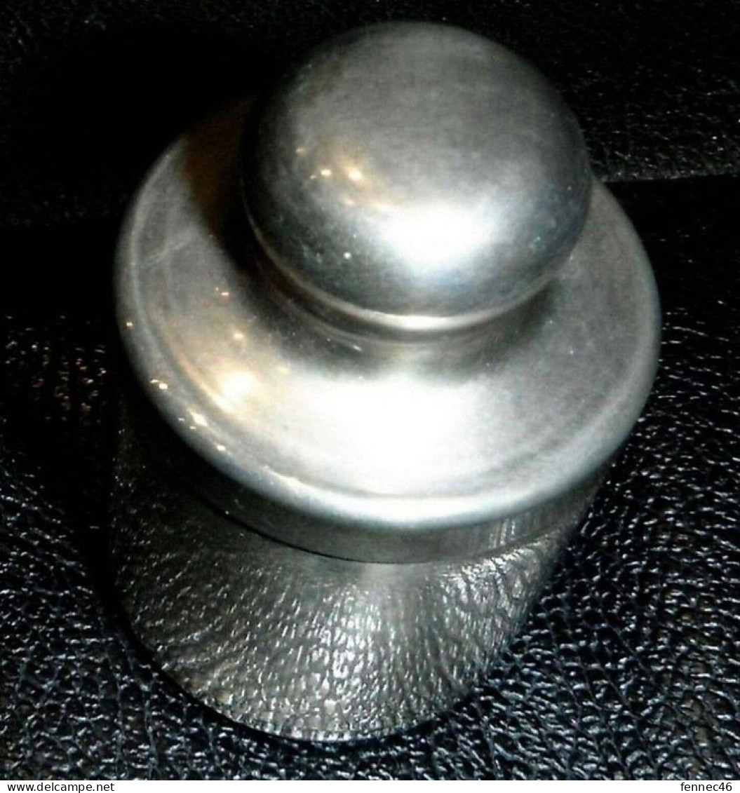 * Petit Pot (Fiole) En Métal Argenté - Style: Pharmacie Poinçon : Fatto A Mani - CASSETT - Silver Plated - Silberzeug