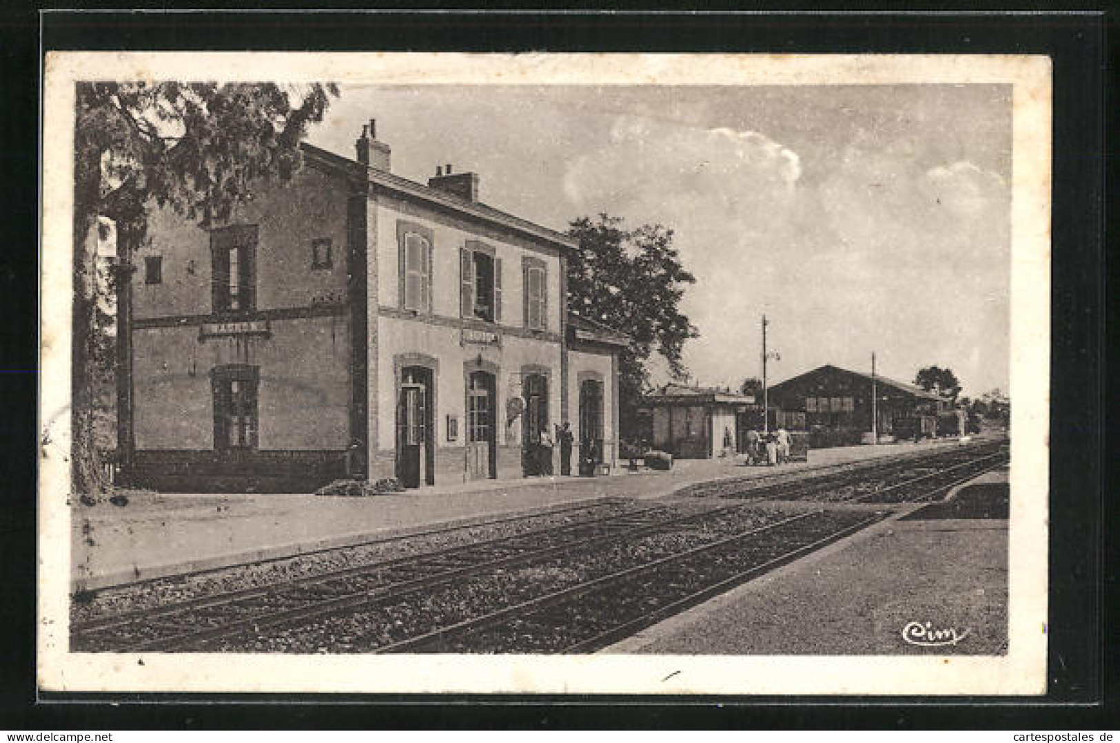 CPA Mauron, La Gare, La Garehäusschen An Der Station  - Autres & Non Classés