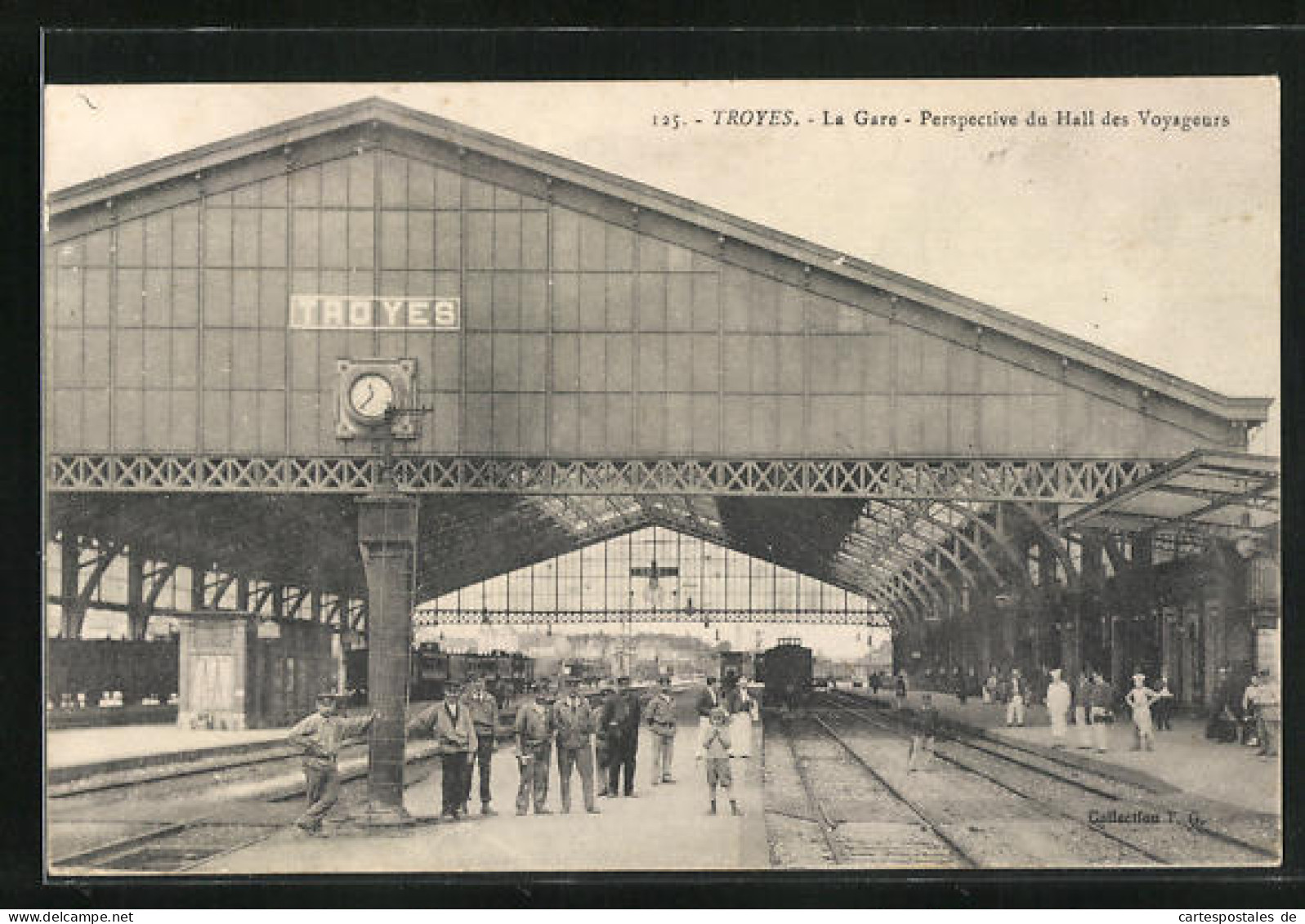 CPA Troyes, La Gare - Perspective Du Hall Des Voyageurs, La Gare  - Troyes