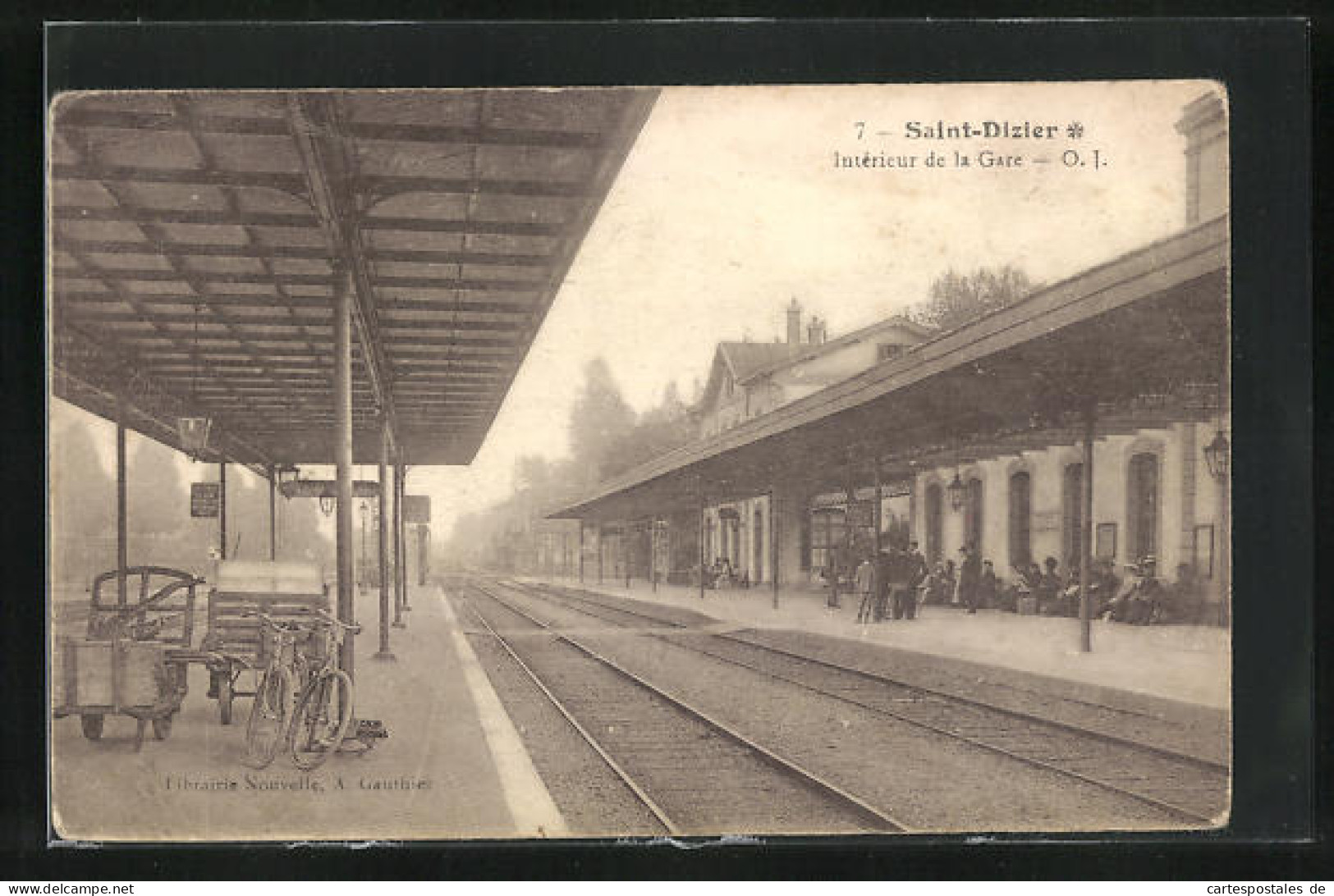 CPA Saint-Dizier, Intérieur De La Gare, La Gare  - Saint Dizier