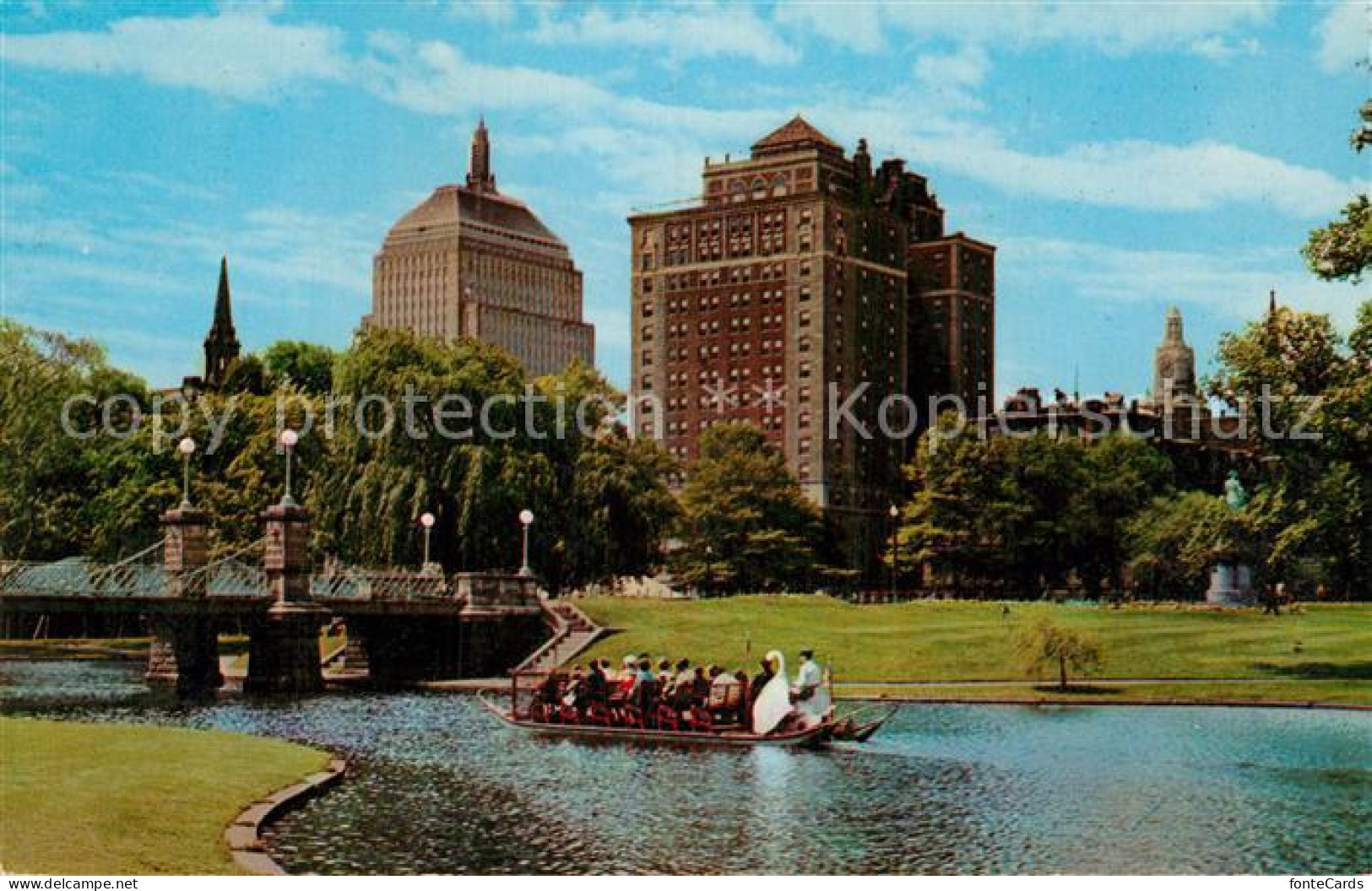 72986770 Boston_Massachusetts Swan Boat On Public Gardens Unitarian Church John  - Altri & Non Classificati