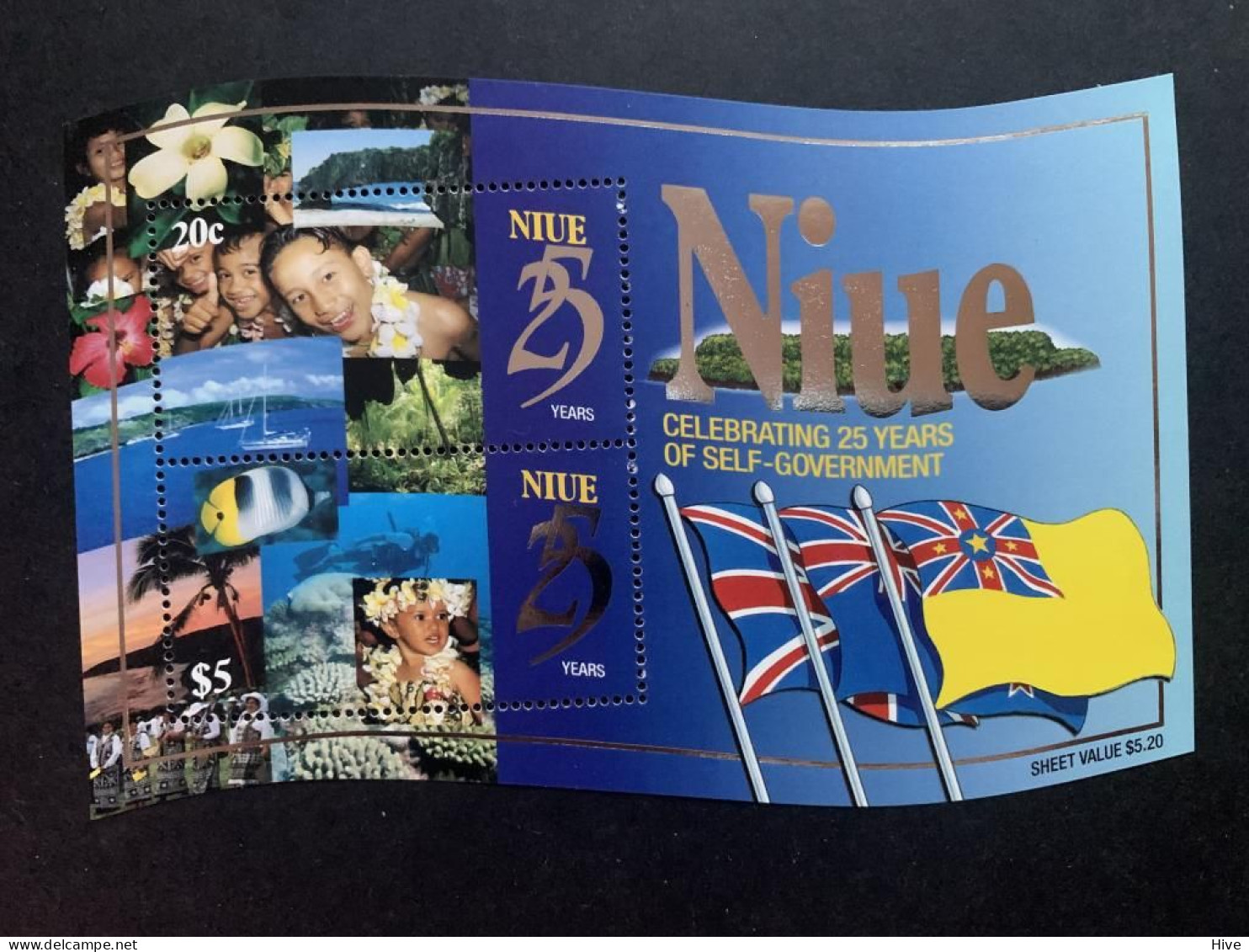 Niue  1999 25th Anniversary Of Self Government MNH - Niue
