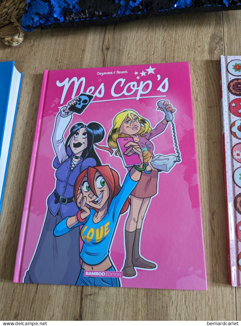 Lot De 2 BD " Mes Cop's Et Cœur Cerise " Détail Voir Photos - Bücherpakete