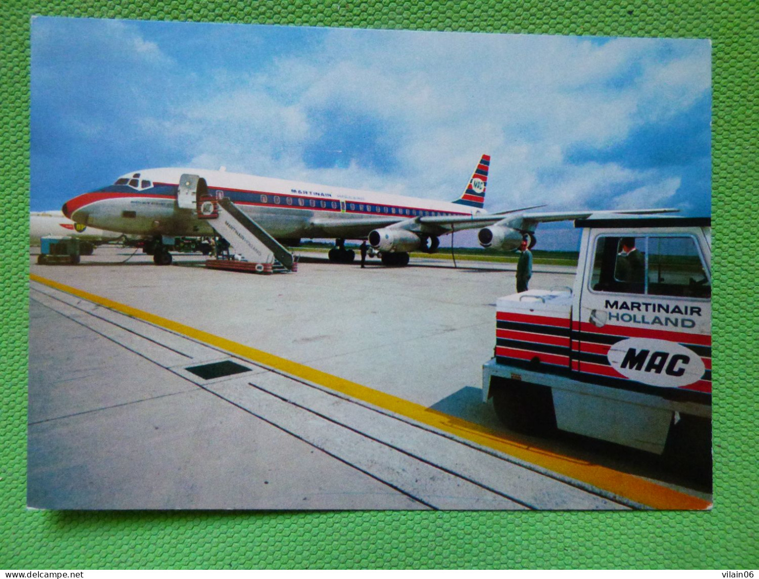 SCHIPOL  DC 8 MARTINAIR    /    AEROPORT / AIRPORT / FLUGHAFEN - Aeródromos