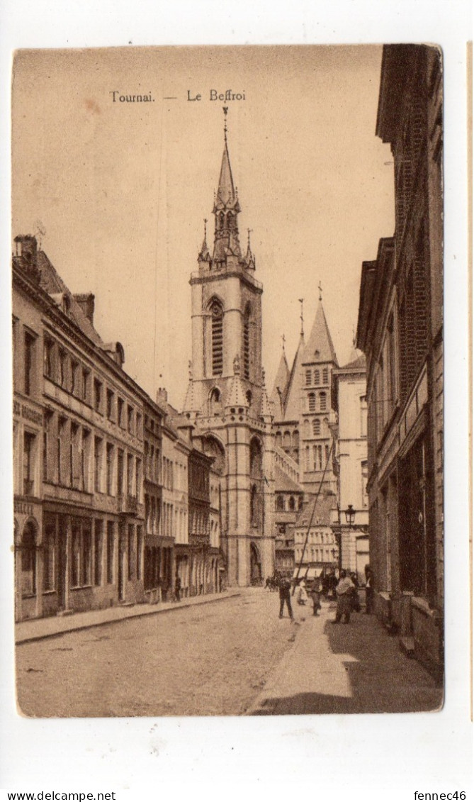 BELGIQUE - TOURNAI - Le Beffroi - Animée  (L90) - Tournai