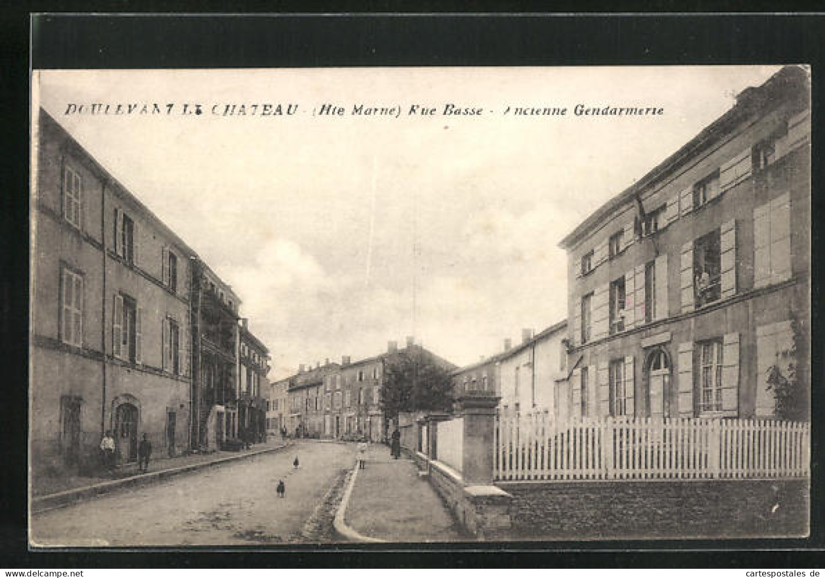 CPA Doulevant Le Chateau, Rue Basse  - Autres & Non Classés