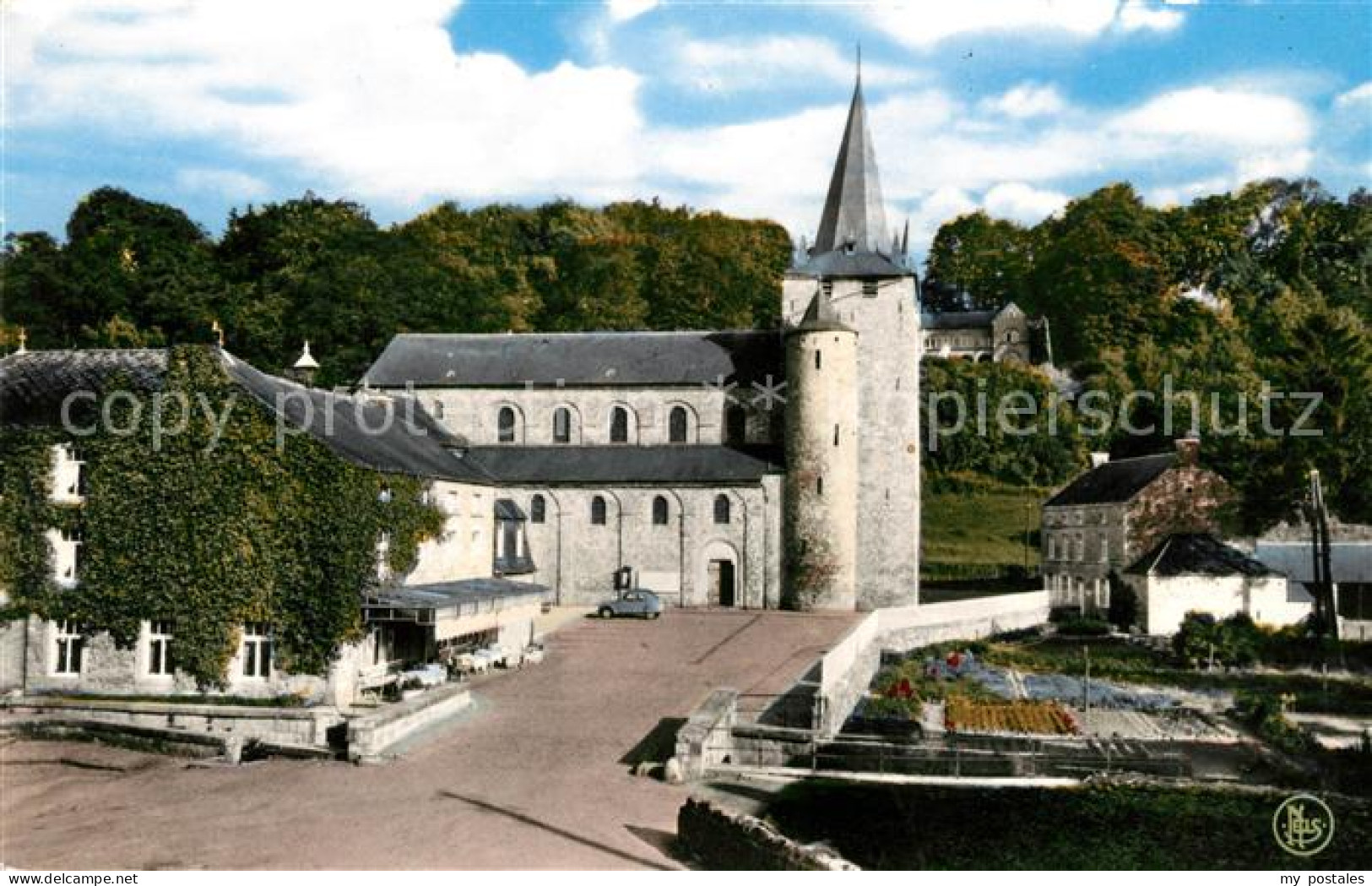 73051310 Celles Namur Kirche Celles Namur - Dinant