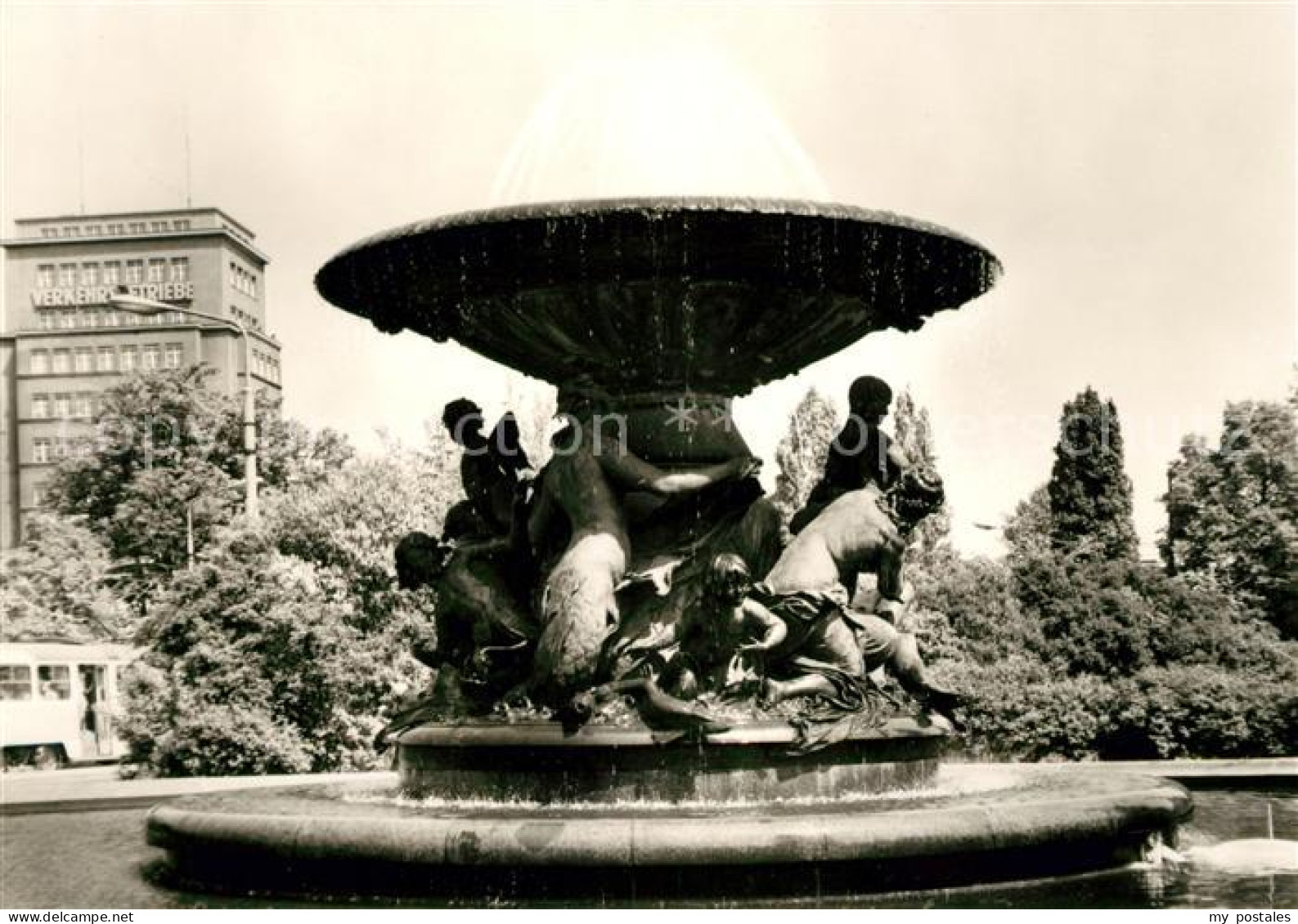 73032685 Dresden Brunnen Platz Der Einheit  Dresden - Dresden