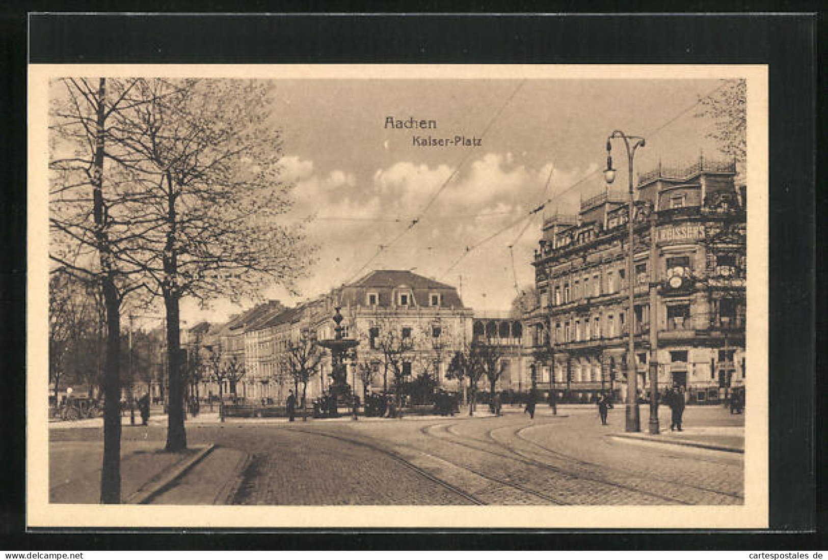 AK Aachen, Kaiser-Platz Mit Haus Von J. Reissers Mit Brunnen  - Aken