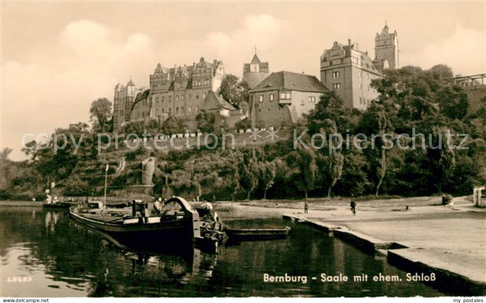 73032542 Bernburg Saale Ehemaliges Schloss  Bernburg Saale - Bernburg (Saale)