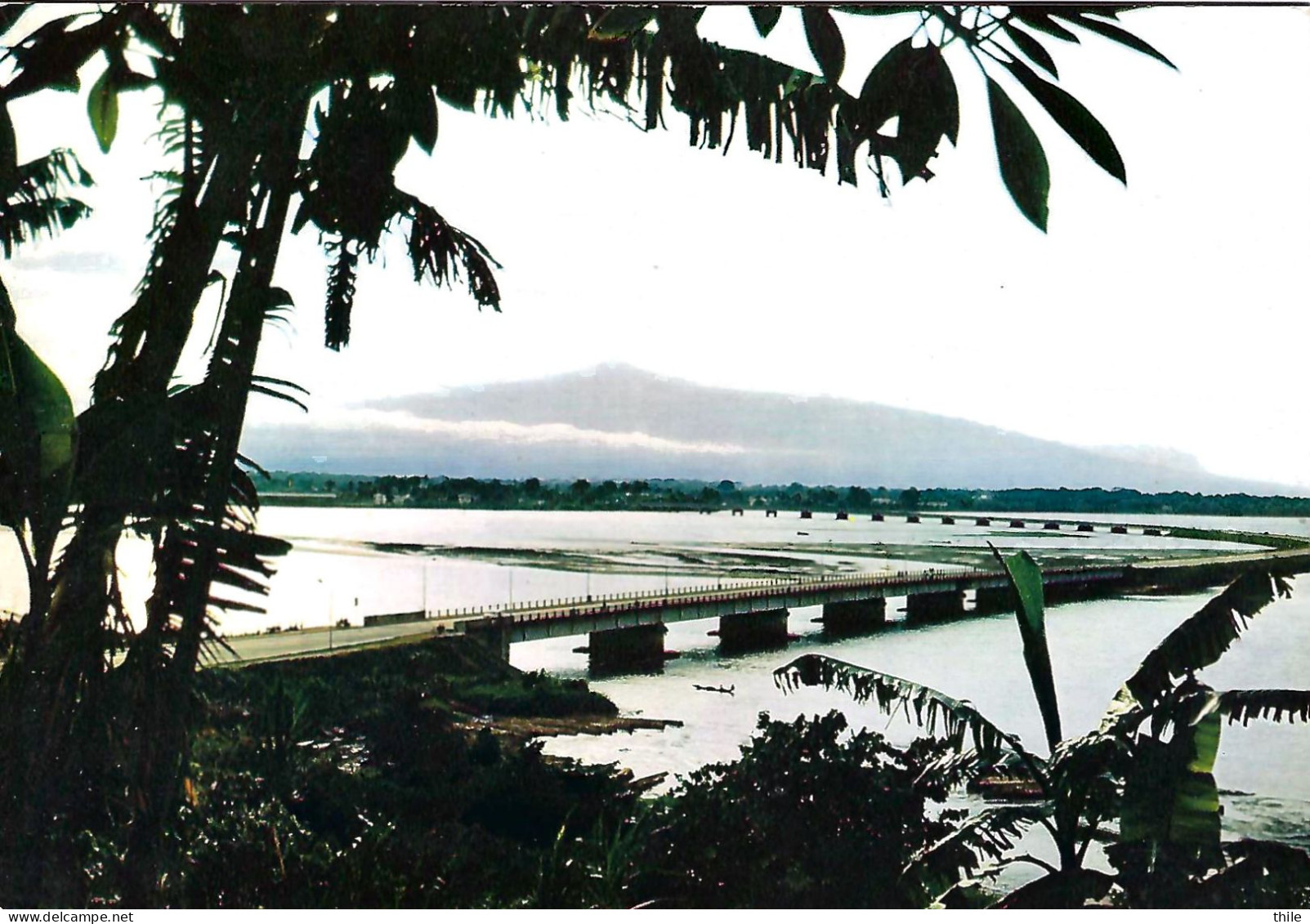 DOUALA - Pont Sur Le Wouri - Au Loin, Le Mont Cameroun - Cameroun