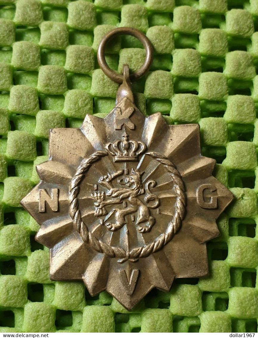 Medaile   : K.N.G.V (-Koninklijk Nederlands Gymnastiek Verbond . -  Original Foto  !!  Medallion  Dutch . - Andere & Zonder Classificatie