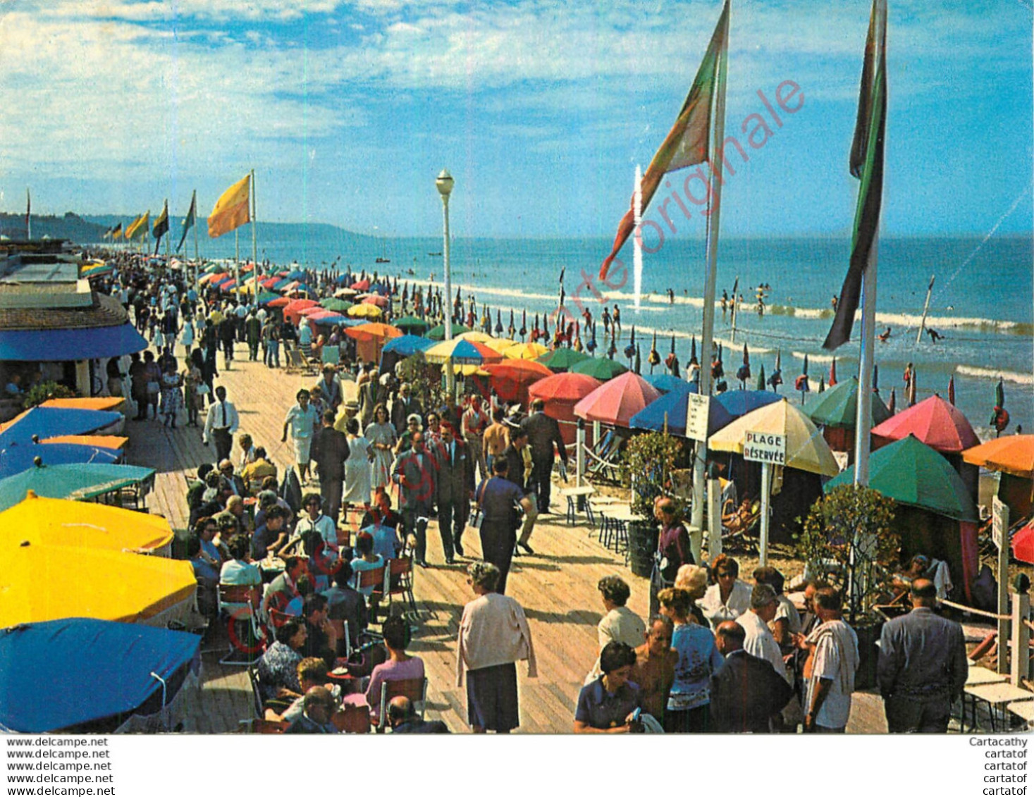 14.  DEAUVILLE .  La Plage . - Deauville