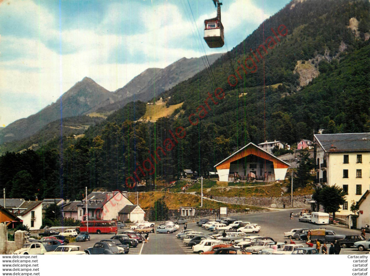 65.  CAUTERETS . Gare De Départ Du Téléférique Du Cambasque Lys Et Parking . - Cauterets