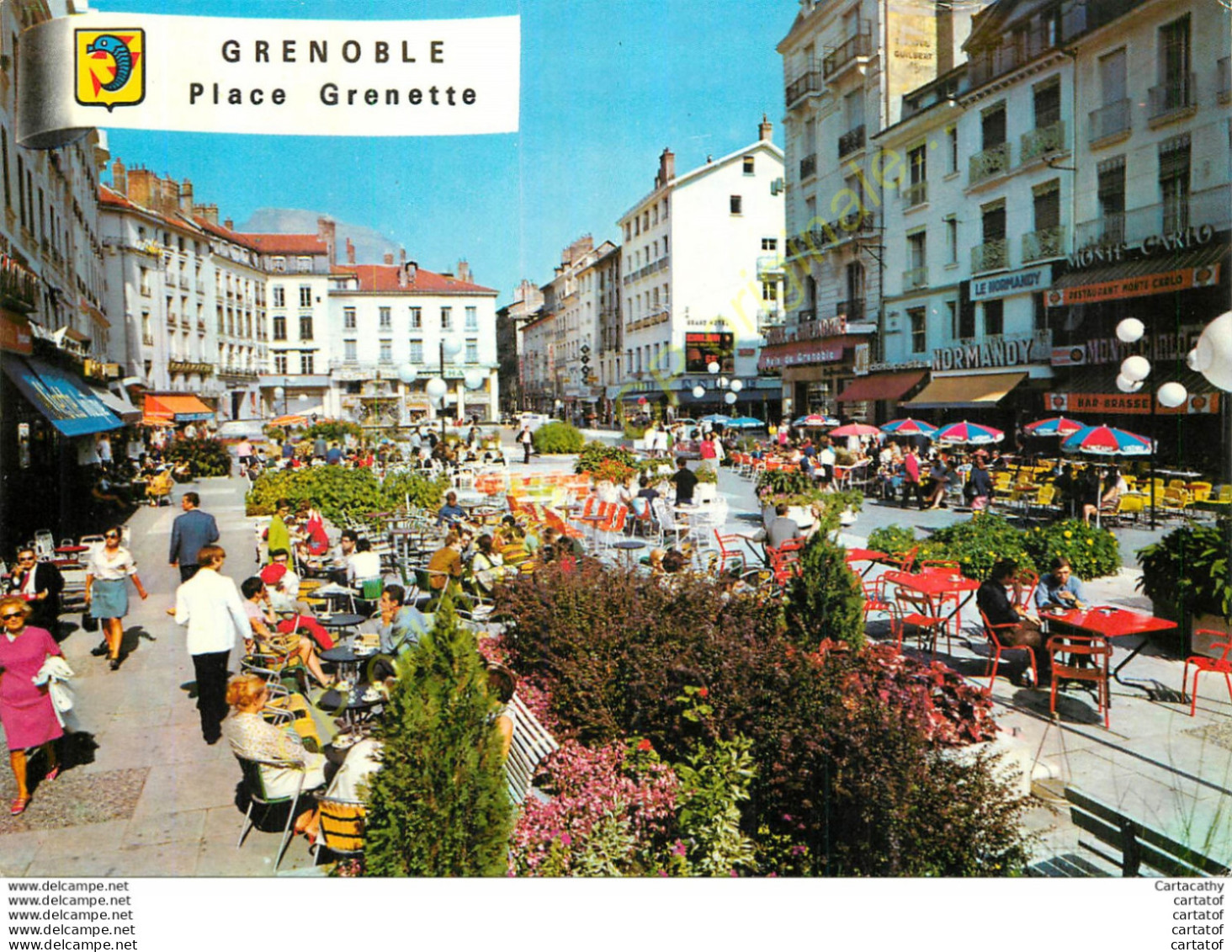 38.  GRENOBLE .  Place Grenette . - Grenoble