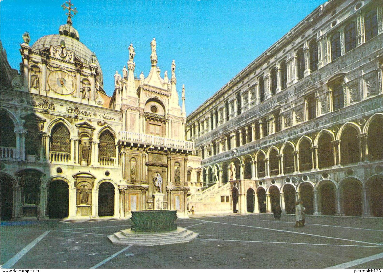 Venise - Palais Ducal - La Cour - Venezia (Venice)