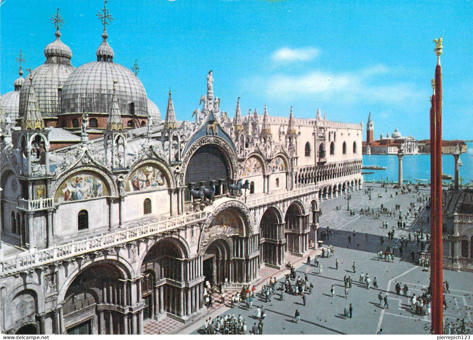 Venise - Basilique Et Petite Place Saint Marc - Venezia (Venedig)