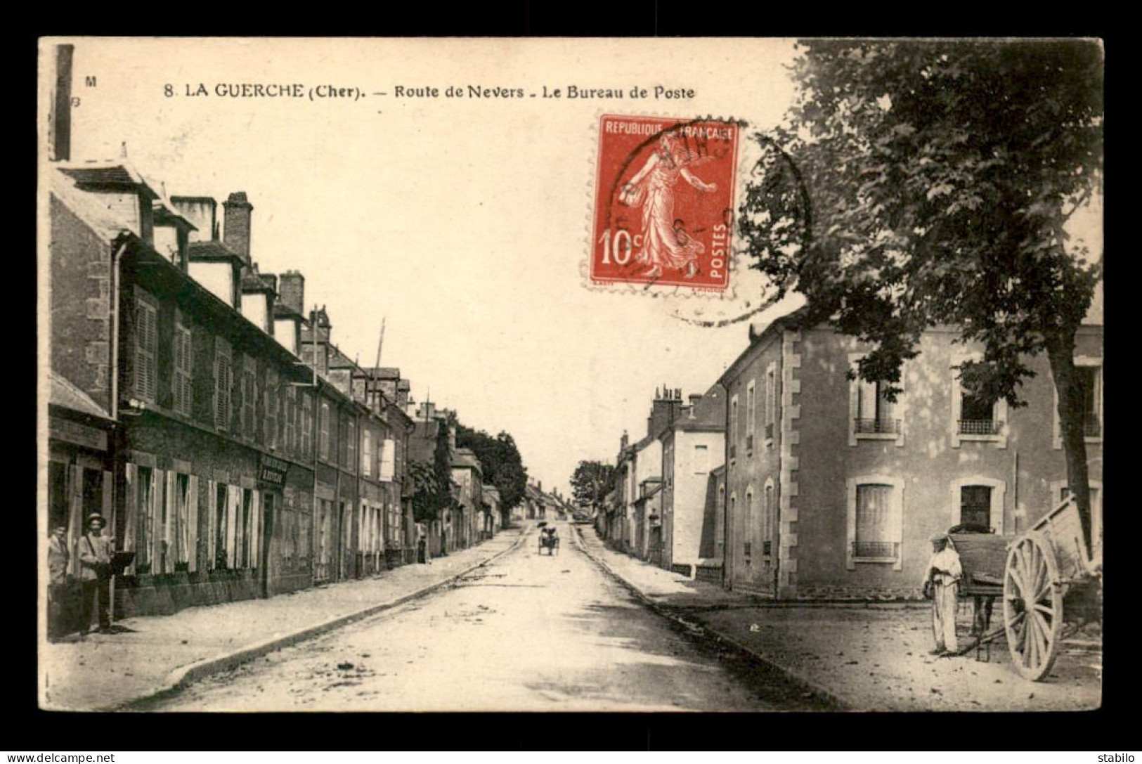 18 - LA GUERCHE - ROUTE DE NEVERS - LE BUREAU DE POSTE - La Guerche Sur L'Aubois