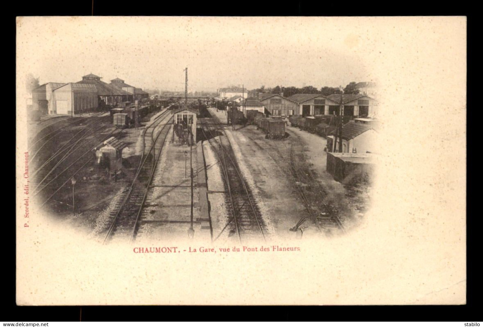 52 - CHAUMONT - LES VOIES DE LA GARE DE CHEMIN DE FER VUE DU PONT DES FLANEURS - Chaumont