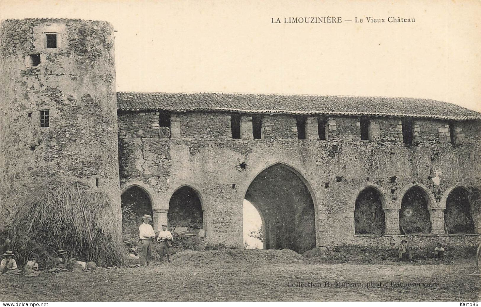 La Limouzinière * Un Coin Du Village Et Le Vieux Château * Enfants Villageois - Other & Unclassified