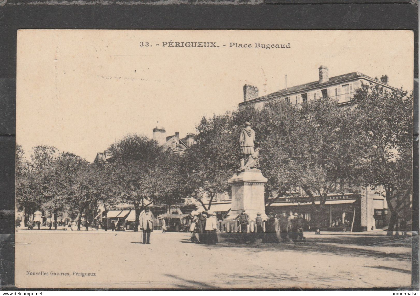 24 - PERIGUEUX - Place Bugeaud - Périgueux