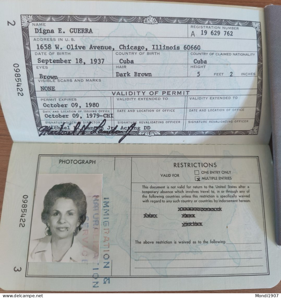 Permit To Re-enter USA 1979 For Cuban Born Lady. USA Passport Also Available - Collections
