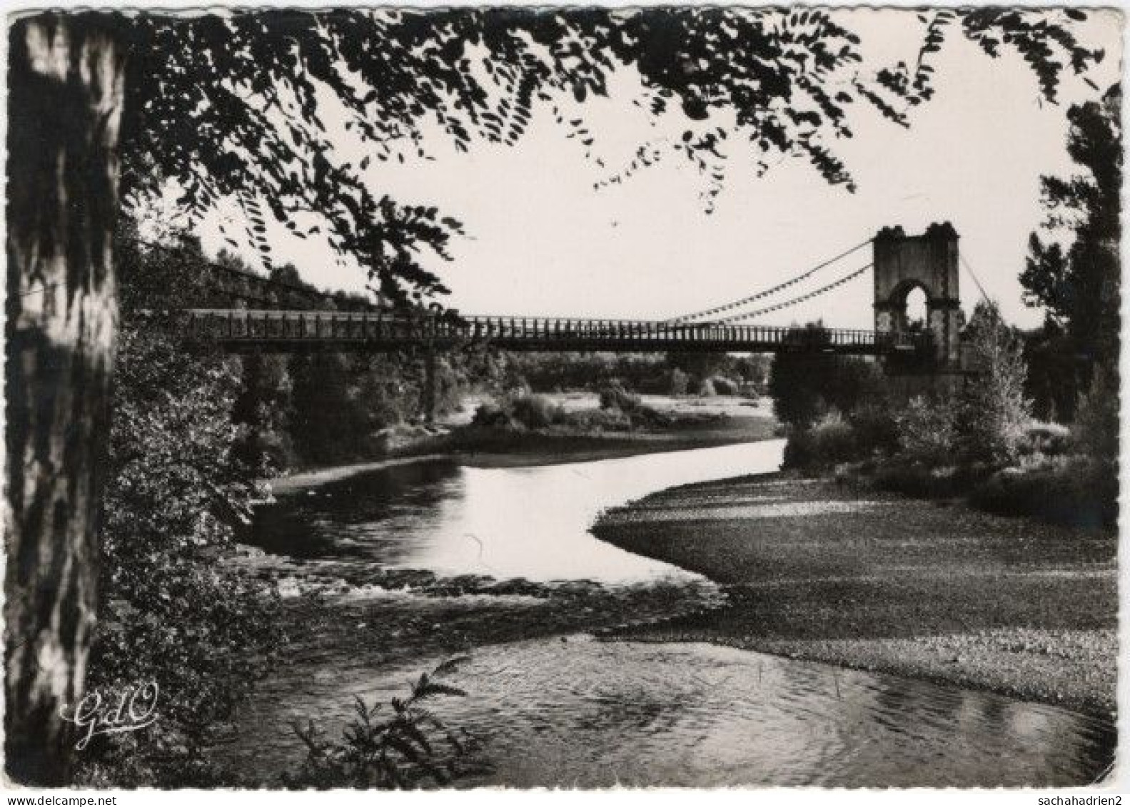 63. Gf. ISSOIRE. Pont D'Orbeil, Sur L'Allier. 189 - Issoire