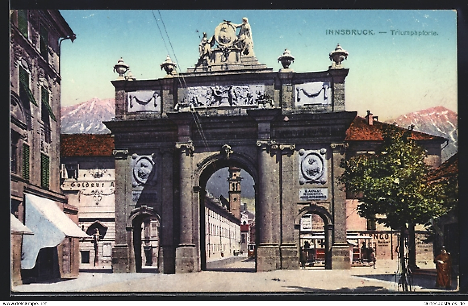 AK Innsbruck, Eine Strassenbahn An Der Triumphpforte  - Andere & Zonder Classificatie