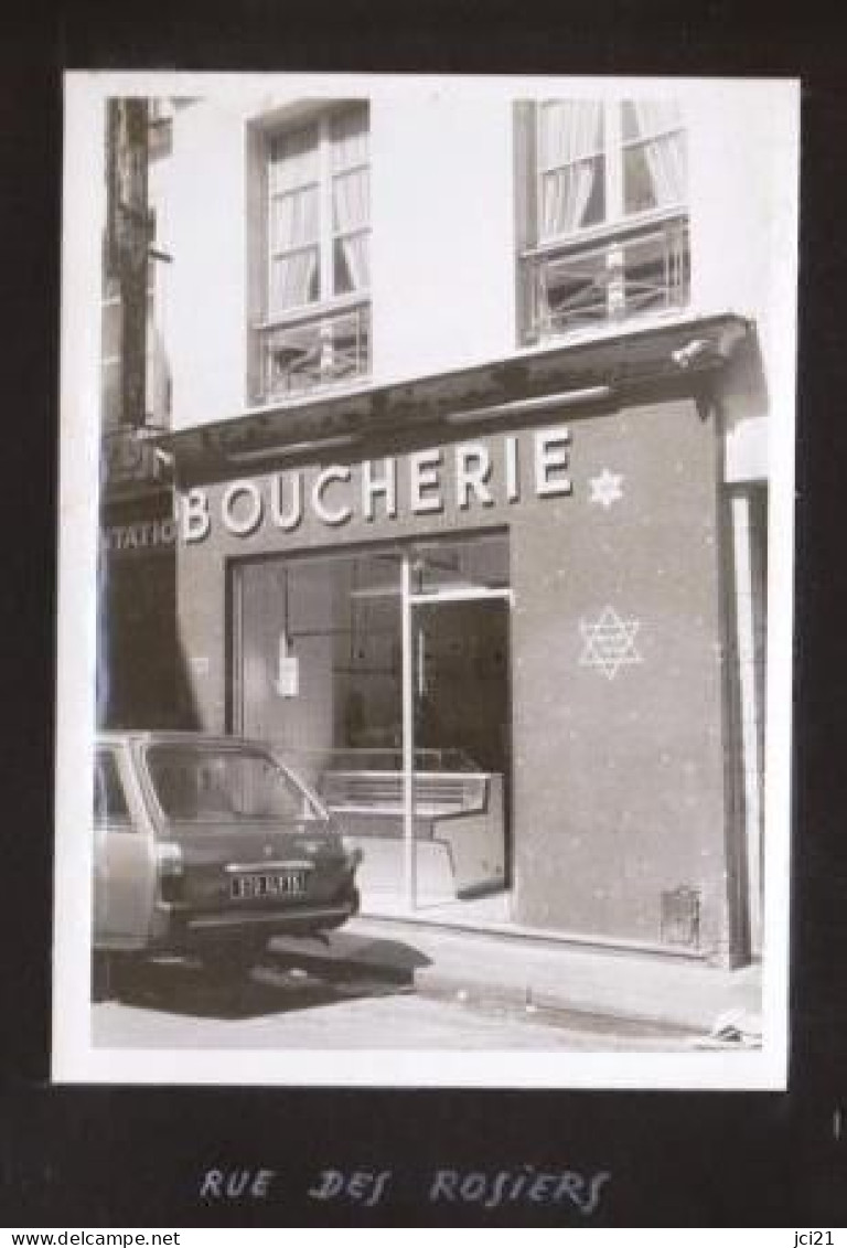 2 Photos Originales PARIS 1975 " Boucherie Rue Des Rosier " Et " Hôtel De Beauvais " (PHOT303a Et B) - Plaatsen