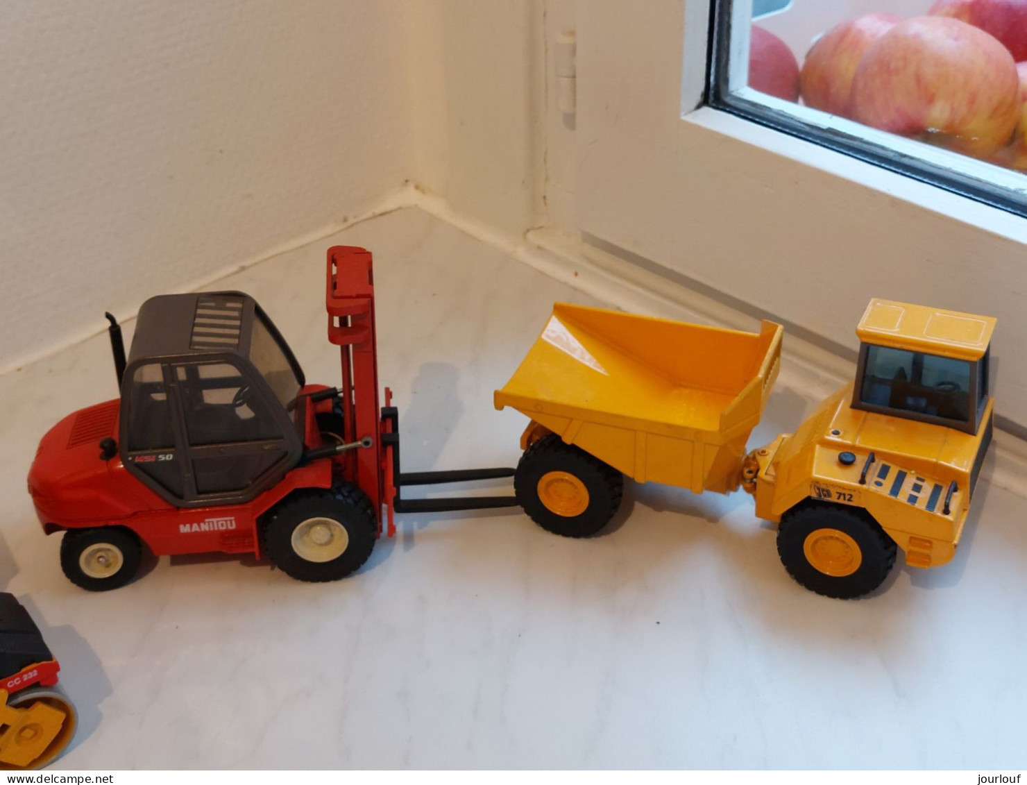 4 Jouets BTP (camions,rouleau Compresseur,etc...) - Toy Memorabilia