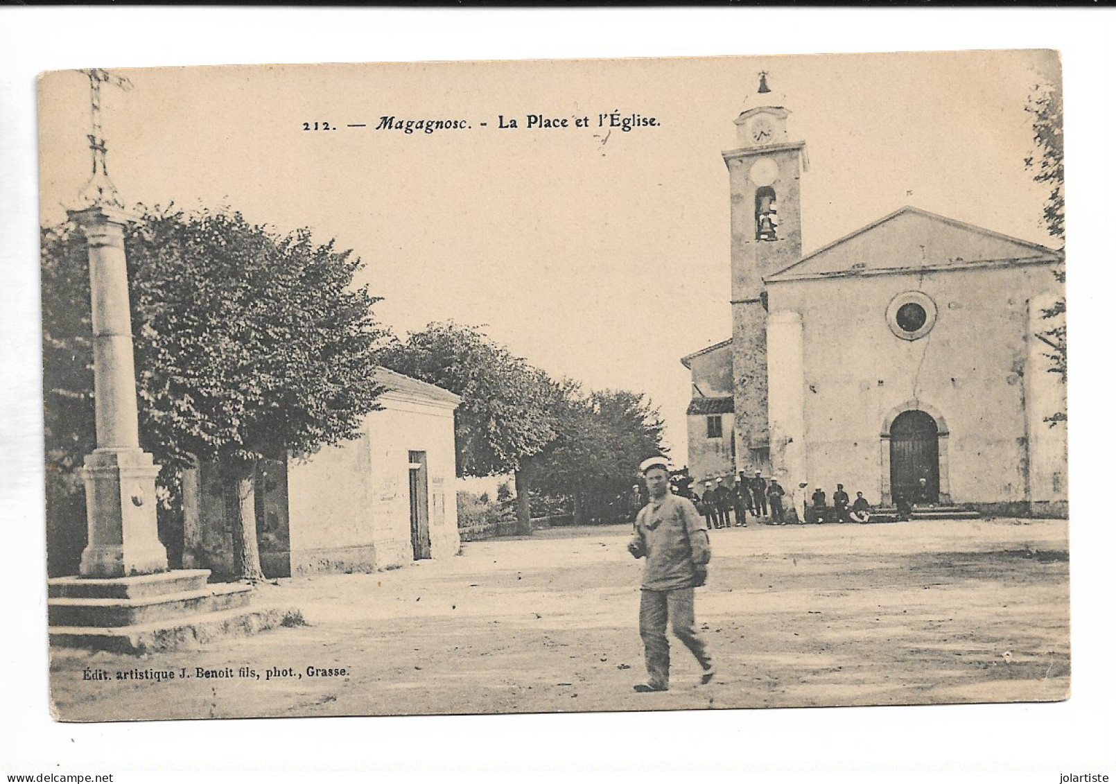 D 06 Cpa  GRASSE ,MAGAGNOSC La Place Et L Eglise Animee Par Les Militaires En Pause  Non Ecrite N0174 - Grasse